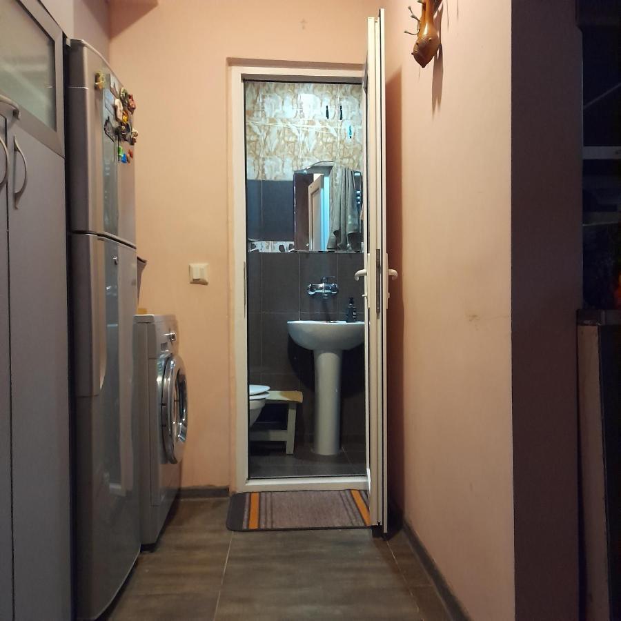 Historical Apartment In City Center Tbilisi ภายนอก รูปภาพ